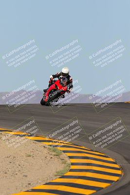 media/Oct-09-2022-SoCal Trackdays (Sun) [[95640aeeb6]]/Turns 9 and 10 (1050am)/